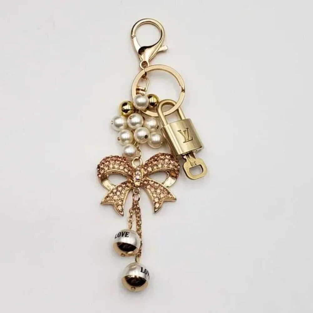 Authentic Louis Vuitton Gold Padlock 🔒 Shiny LV Key + Bag Unbranded Charm